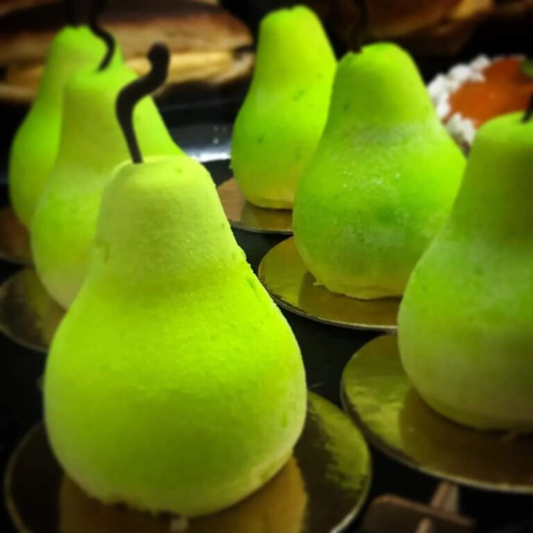 FB IMG 1654446565330 768x768